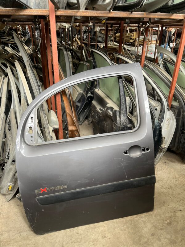Renault Kango sol ön kapı