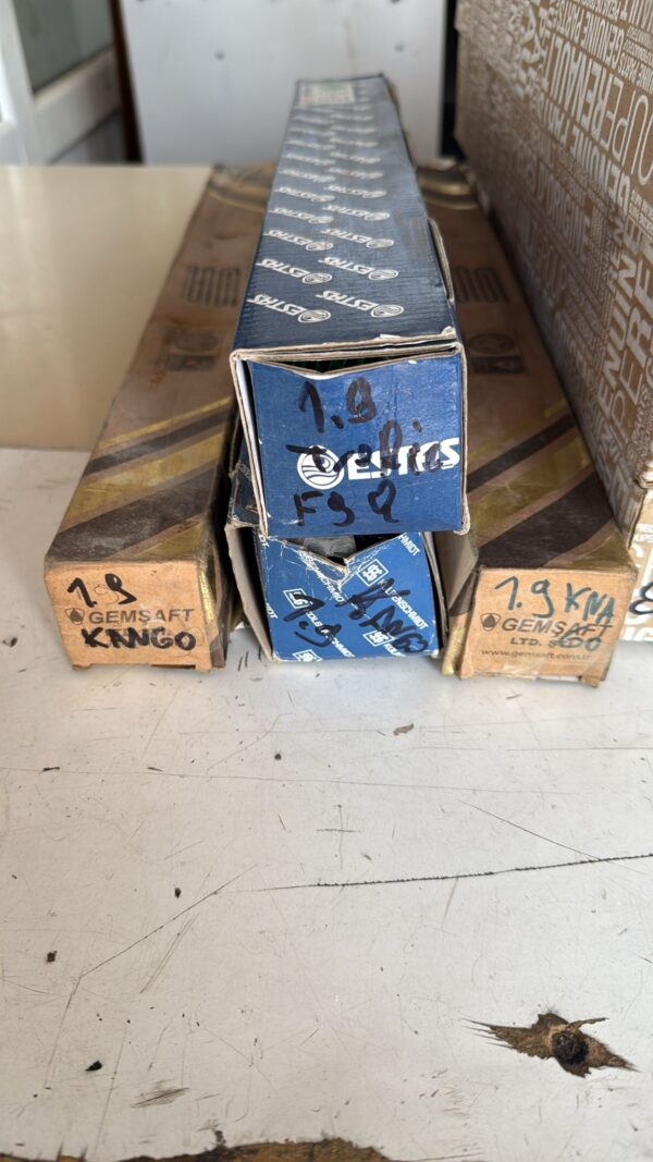 Kango Megane R19 eksantrik mili 1.9  dizel