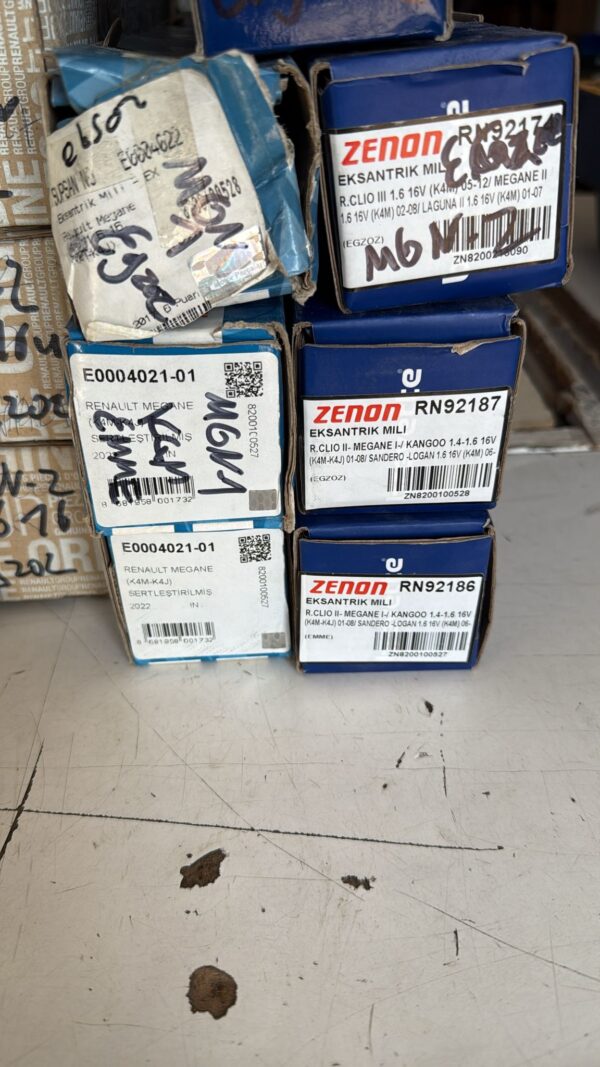 Megane 1 Laguna 1 Clio 1.6 16 valf k4m eksantrik mili egzoz emme 8200100527-8200100528