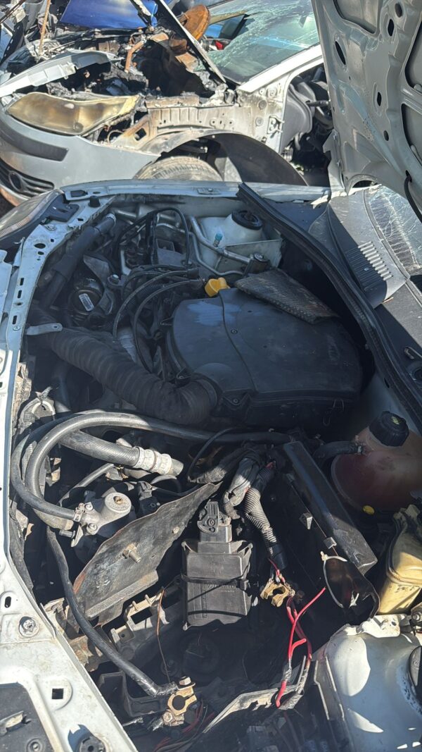 Clio 1.4 benzin emme manifoldu