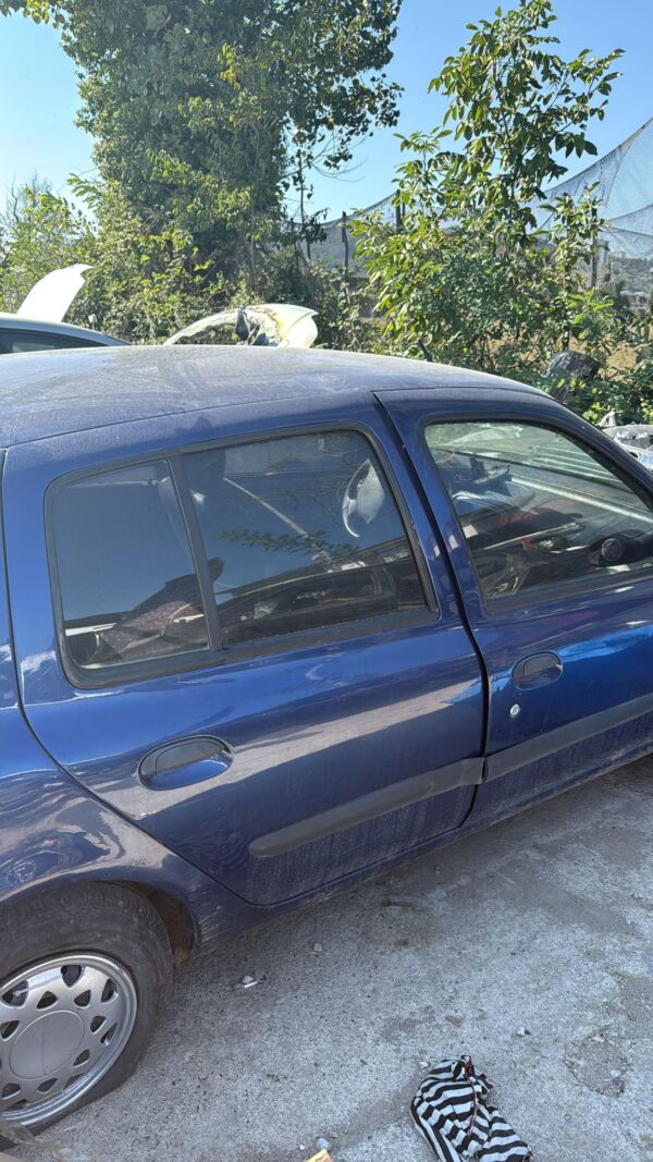 Clio 2 sağ arka kapı