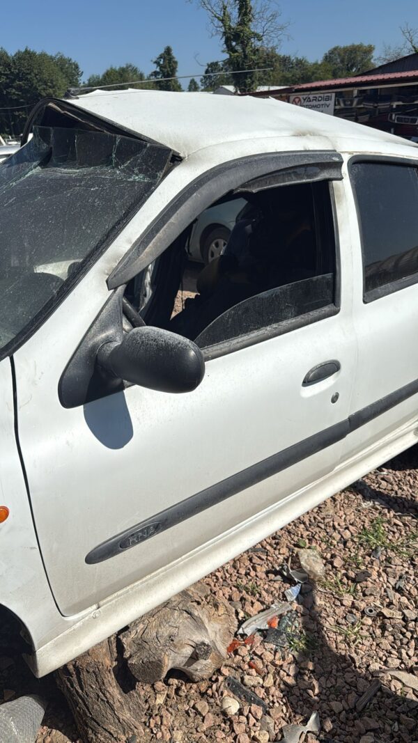 Clio 2 sol ön kapı Orjinal