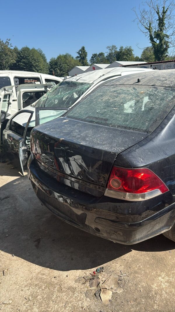 Astra h sedan arka tampon