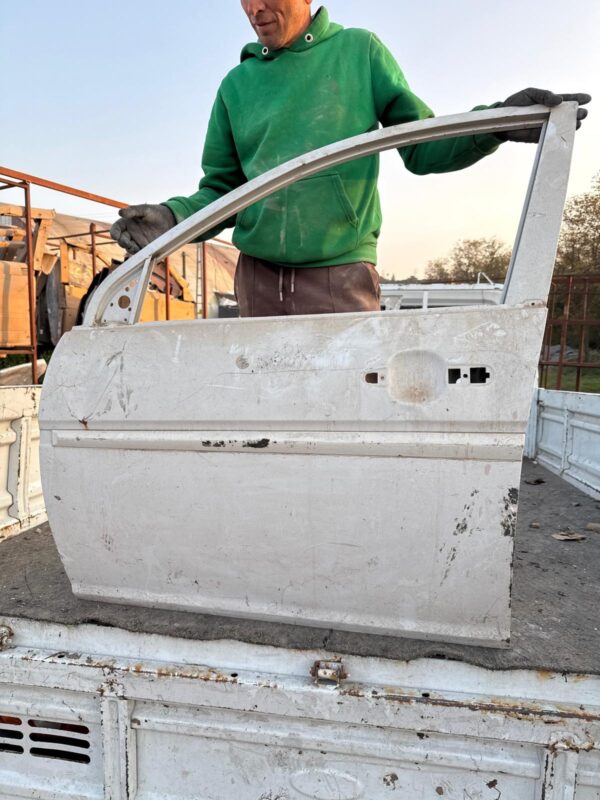 Accent era sol ön kapı